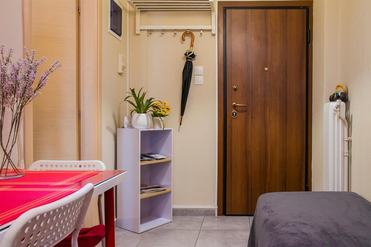 City Stay Close To The Metro A Charming Flat Ateny Zewnętrze zdjęcie