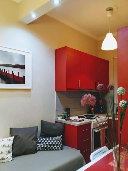City Stay Close To The Metro A Charming Flat Ateny Zewnętrze zdjęcie